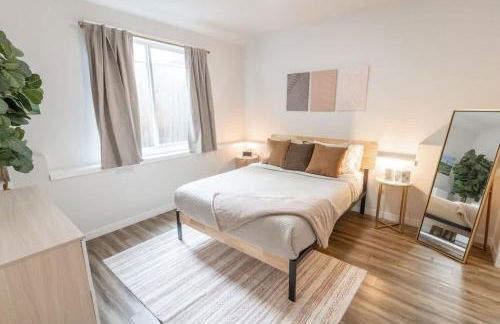 Walkable Apt Next to Restaurants, Bars, and Shops! - Foto 1