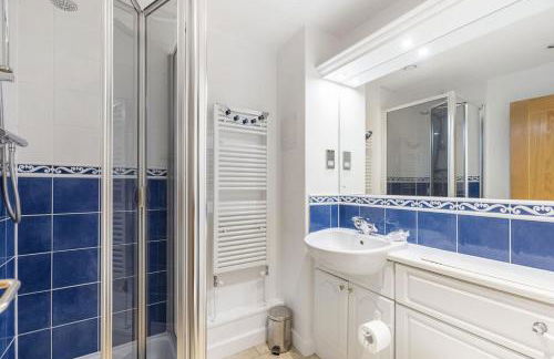 GuestReady - Relaxing Ensuite Room with Balcony - Foto 3