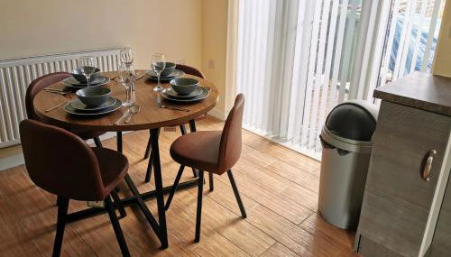 3Bed Full House - Free Parking - Family Friendly! - Foto 3, Garden view