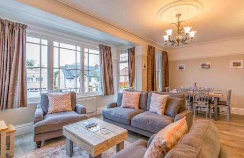 Sully's Cove, stylish apartment near Southwold Pier - Foto 9