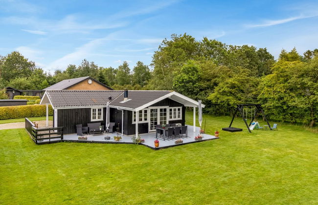 3 bedroom House in Toftlund with terrace - Photo 1