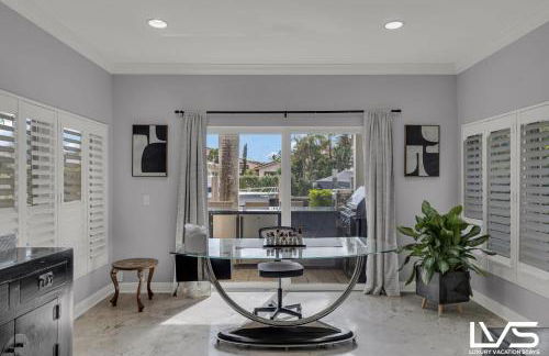 New Royal 80ft Waterfront Wlk2Beach HotPool Spa KitchenBBQ - Foto 49