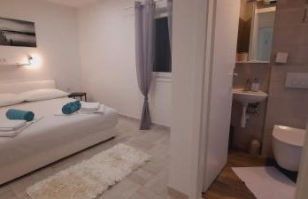 Apartments SUHO Komiza - Photo 12