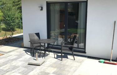 Schöne 1,5 Zimmer Wohnung mit Aussenterrasse, Nice small 1,5 room flat with an outside terrace - Foto 1