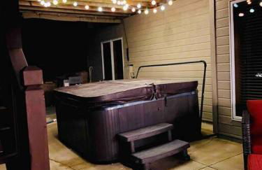 Spacious Pool House with tons of amenities! - Foto 25