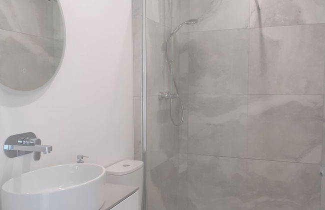 Coastal Apartment With sea Views - Foto 9