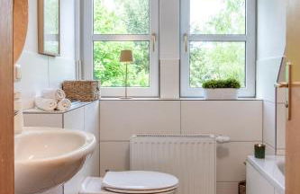 ErzGlück Apartment I WLAN I Küche I Stellplatz I 4P - Foto 25