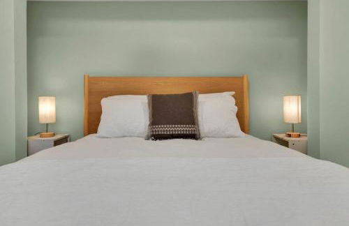 Westlake Nest Minutes to DT Quiet & Renovated - Foto 19