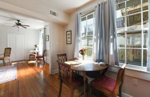 Montgomery Apartments on Magazine Street - Foto 145