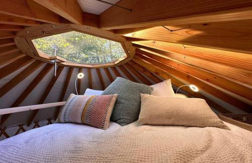 Purple City Retreats - Luxury Yurt & Spa - Foto 11