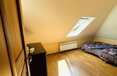 Pod skrzydłami - Foto 24