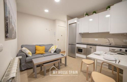 MyHouseSpain - Acogedor piso con patio en Chamberi - Photo 2