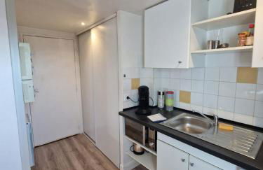 Cozy studio Libourne Train station within walking distance - Foto 27