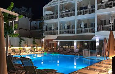 Aggelos Apartments & Deluxe Studios - Photo 1