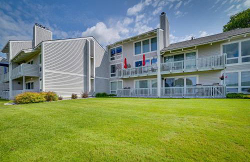 Luxury Lakefront Boyne City Townhome with Views! - Foto 37