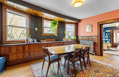 Historic & Spacious 3 Bedroom Family Gem on Peaceful Street - Foto 38