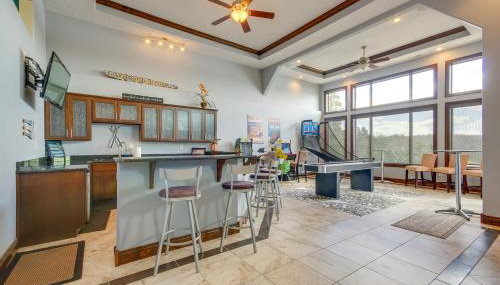 Luxe Group Home with Boat Dock in Lake of the Ozarks - Foto 2