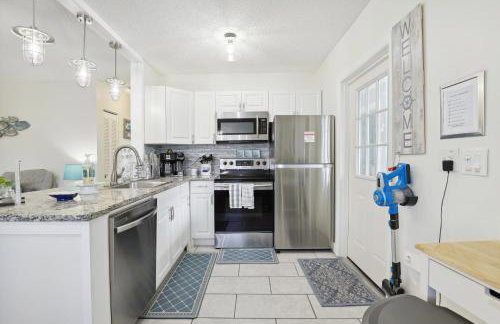 Boat Lovers Paradise Walk to Private Beach! - Foto 8