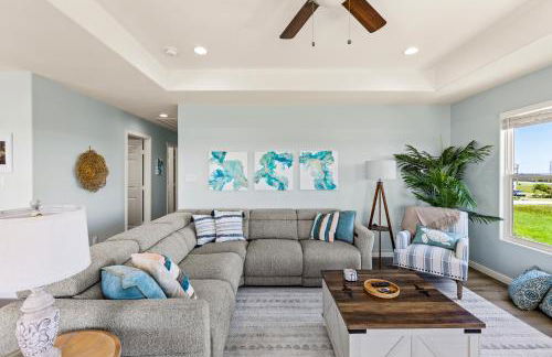 Gorgeous 4BD with Hot Tub, Golf Cart, Deck, Gourmet Kitchen - Foto 15