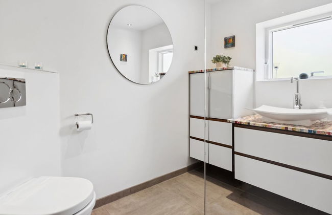 "Kennet" - 30m from the sea - Photo 12