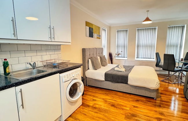 Heathrow Stay 5 Mins to the Terminals - Foto 15