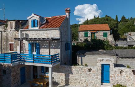 House AnaDora with pool - Zlarin - Photo 40