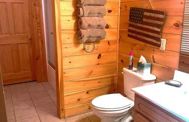 Mountain Gem, Hot Tub, Fire Pit, Views, Starlink Wi-fi - Foto 55