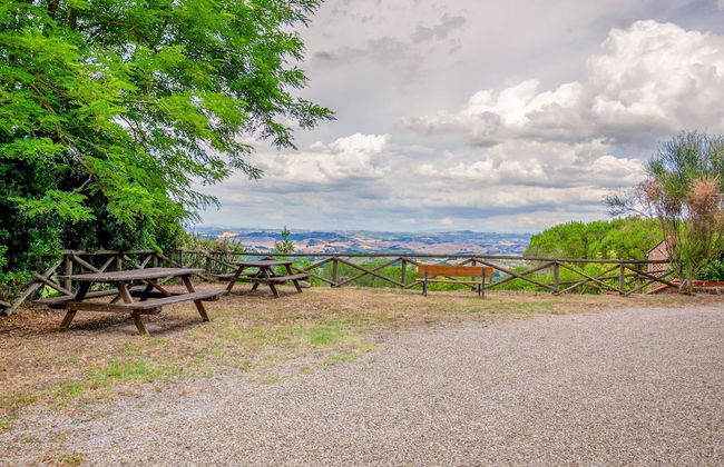 Spacious Tuscany Retreat - Foto 53