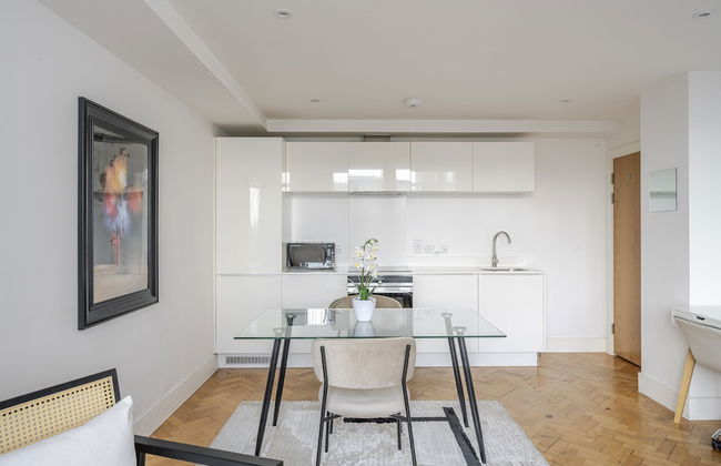 Parkway House - Photo 14