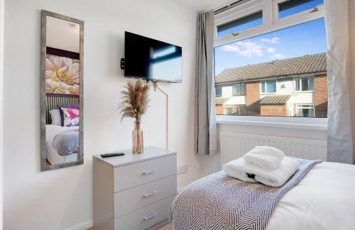 NEW! 4BR in Stafford Place - Foto 36