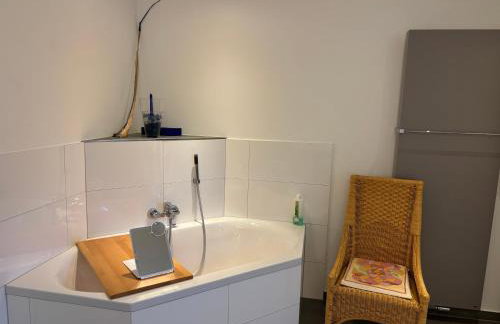 Schicke Einliegerwohnung - Foto 12