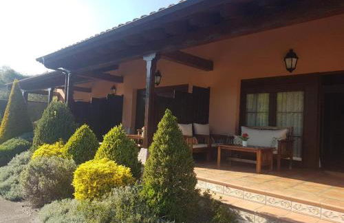 Apartamentos El Pedrayu - Photo 1