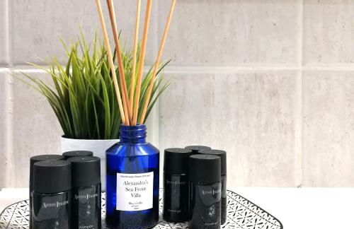 Alexandra's Sea Front Villa - Foto 22