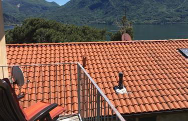 Charmantes Pfarrhaus mit Seeblick und Garten - Foto 2