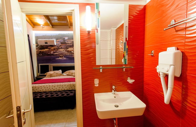 All Saints Villas - Photo 34