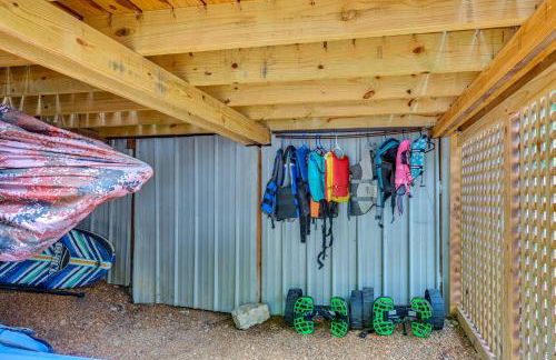 Murray Cabin with Hot Tub Walk to Kentucky Lake! - Foto 29