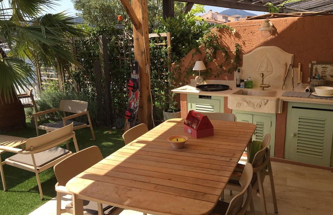 Lovely Holiday Home in Port Grimaud With Terrace - Photo 21