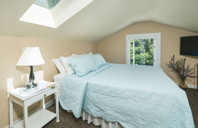 Anchor's Retreat by Avantstay Gorgeous Clift Top Views w/ Incredible Patio - Photo 6