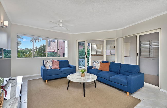 North Cove Waterfront Suites - Photo 20