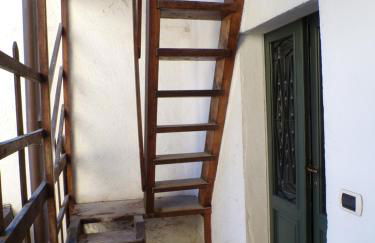 Elegant Traditional Home Steps from the Lake, with Garden and Panoramic Terrace - Photo 64