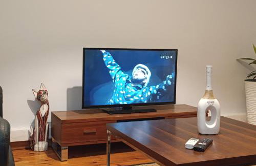 The House Thessaloniki - Charming Central with Private Courtyard - Easy Parking - 300m from University - Foto 21