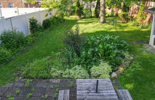 Sideline Sanctuary: Cozy Nights, Game Day Lights - Foto 52