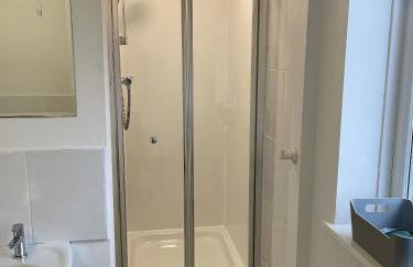 Taylor Way - Superb Apartment with Living Room and Private Gated Parking - Foto 49