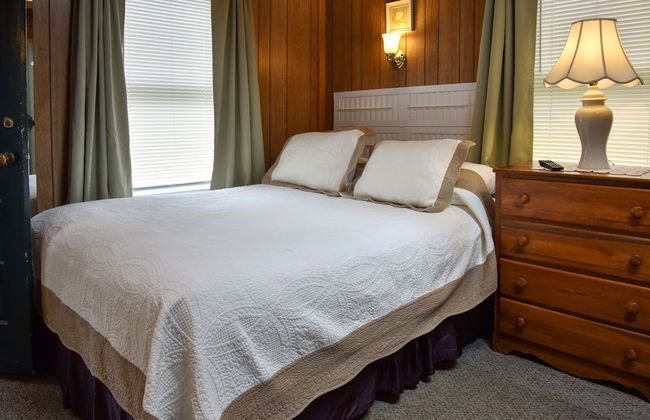 Shorelands Guest Resort and Cottages - Photo 9