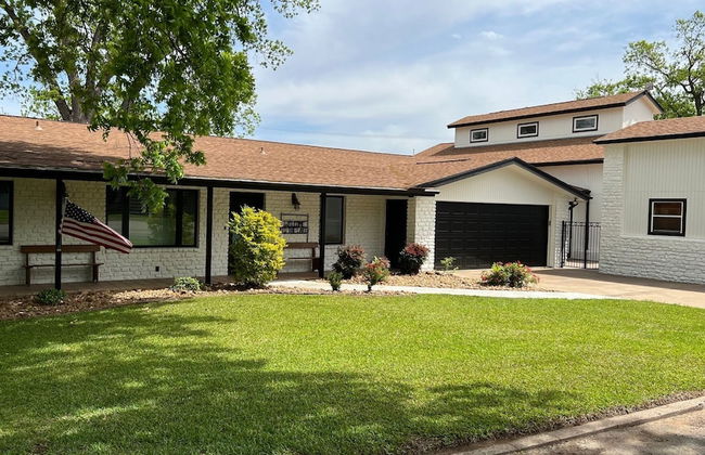 Luxurious Lakehouse With Indoor Pool-hot Tub-fire Pit - Foto 47