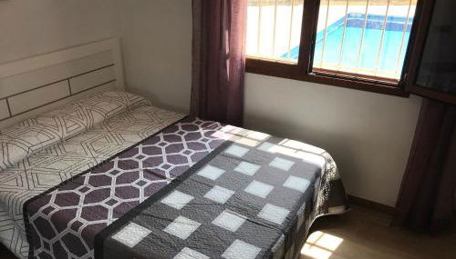 Chalet con piscina privada de 4 dormitorios Las Herrerias -cerca de Vera Playa- - Foto 5