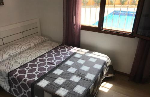 Chalet con piscina privada de 4 dormitorios Las Herrerias -cerca de Vera Playa- - Foto 5