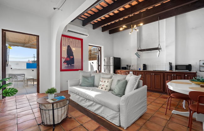 Otium Rentals Penthouse w 2 Terraces - Photo 35