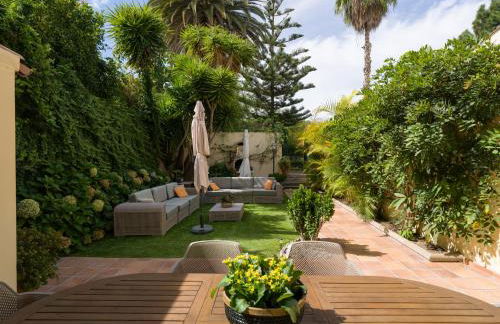 House with cozy garden BBQ and free parking - Foto 2