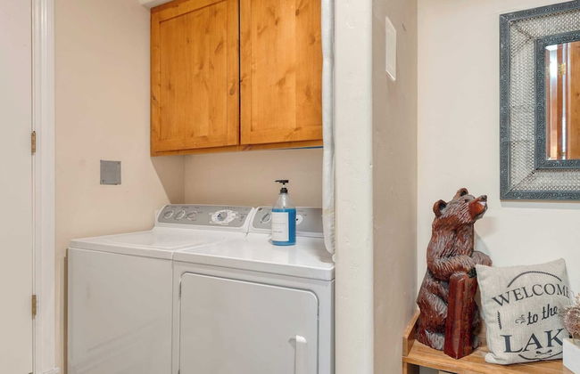 Lake Star by Avantstay Hot Tub, Walk to Beach - Foto 17